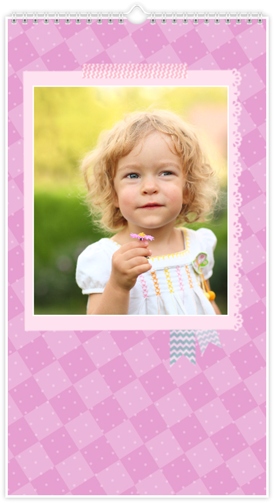 <p>Dit model van kalendersjabloon is perfect voor kleine meisjes. De overwegende kleur is hun favoriete - roze. Maak een verrassing voor jouw prinses - dochter, zus of kleindochter en creeer een kalender samen met hen. Je familie zal ongetwijfeld van van